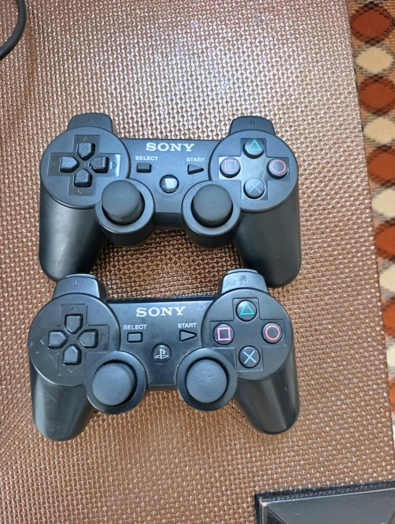 İlk kullanıcısından slim kasa PlayStation 3, 500 GB + 8 oyun - 2