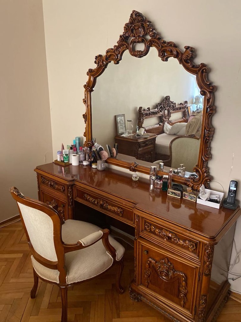 Ahşap Yatak & Ahşap işlemeli ve vintage yeni gibi büyük dolap - 4