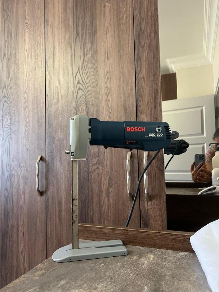 Bosch Professional GSG 300 sünger/köpük kesme makinesi - 2