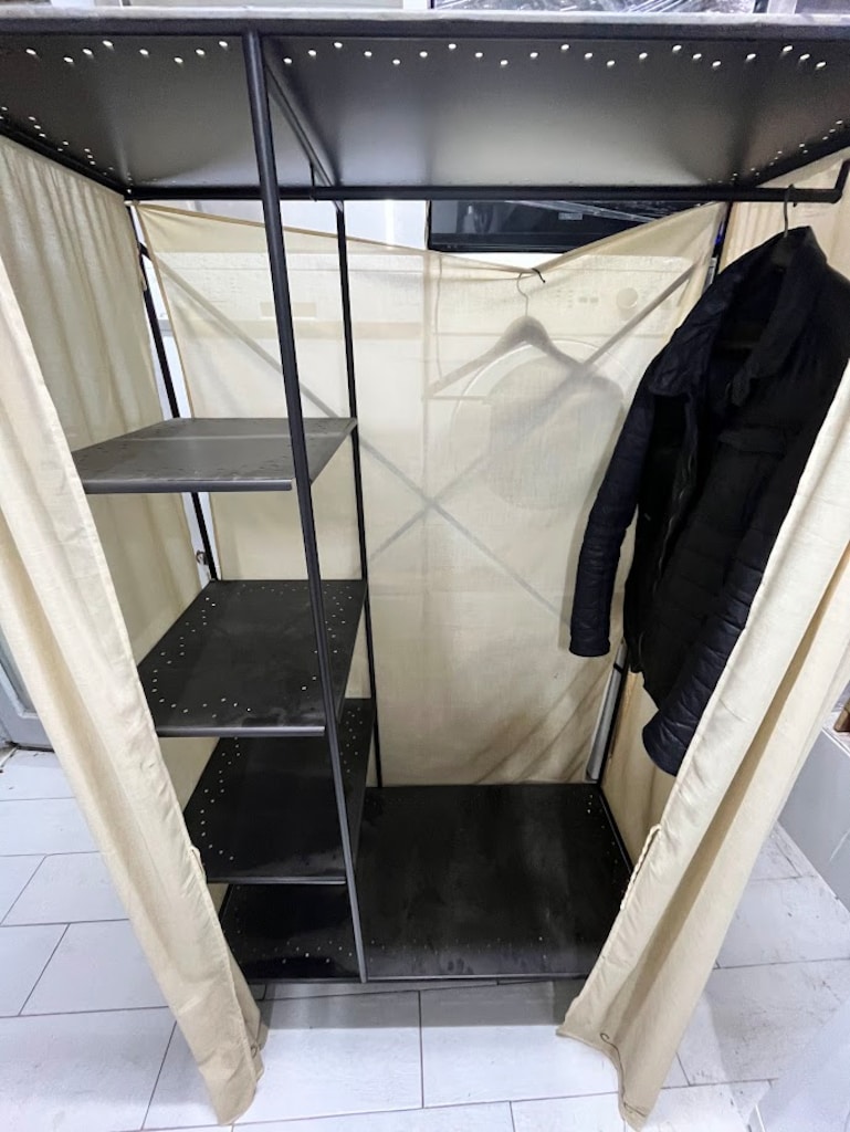 IKEA JONAXEL METAL İSKELETLİ BEZ GİYDİRME DOLAP - 2