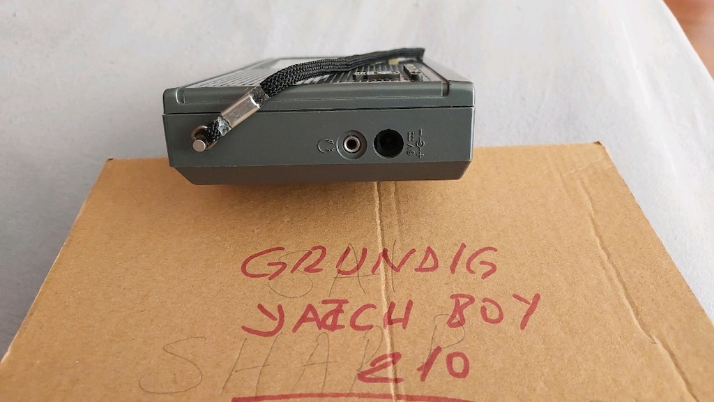 GRUNDIG YACHT BOY 210 ALMAN MALI 1985 ÜRETİMİ RADYO - 8