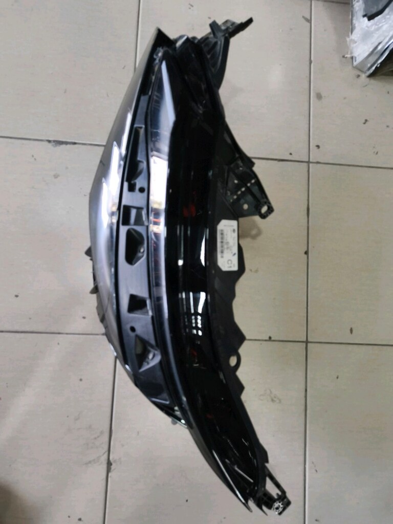 NISSAN QASHGAI J13 YENİ KASA XENON SOL FAR BEYINLI MODEL HELLA MARKA - 3