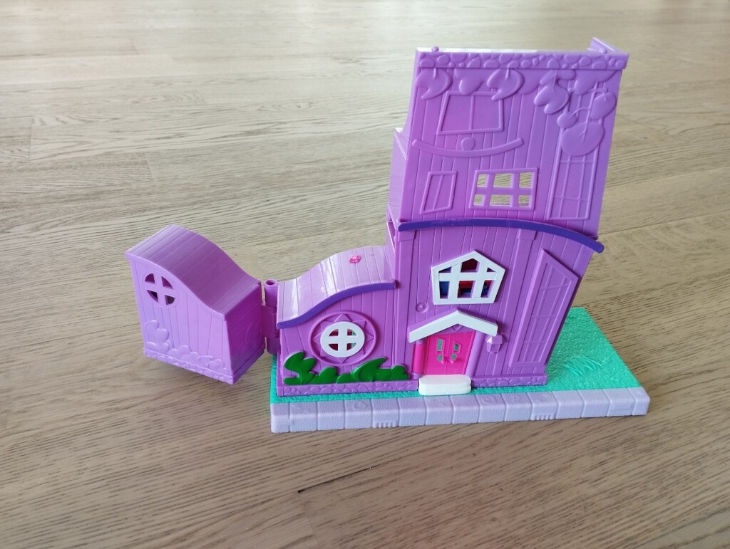 Polly Pocket Pollyville 4 katlı evi ve havuzu - 6