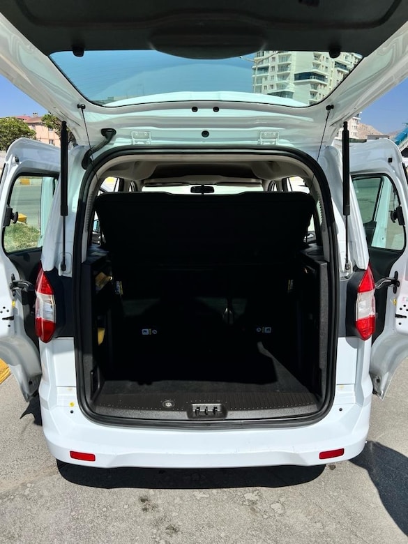 ford tourneo courier - 2
