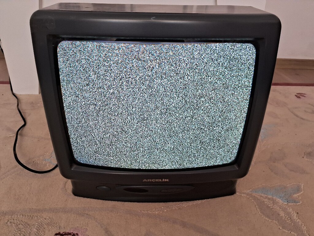 Televizyon Tüplü tv 37 Ekran tv Arçelik marka kumanda yok çalışyor - 3