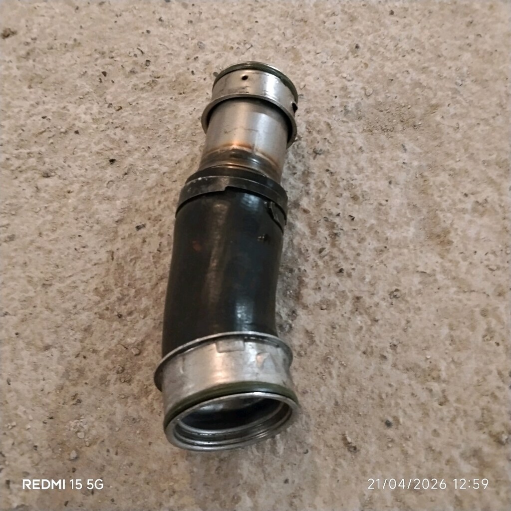 Transporter t5 turbo hortumu orjinal parça - 3