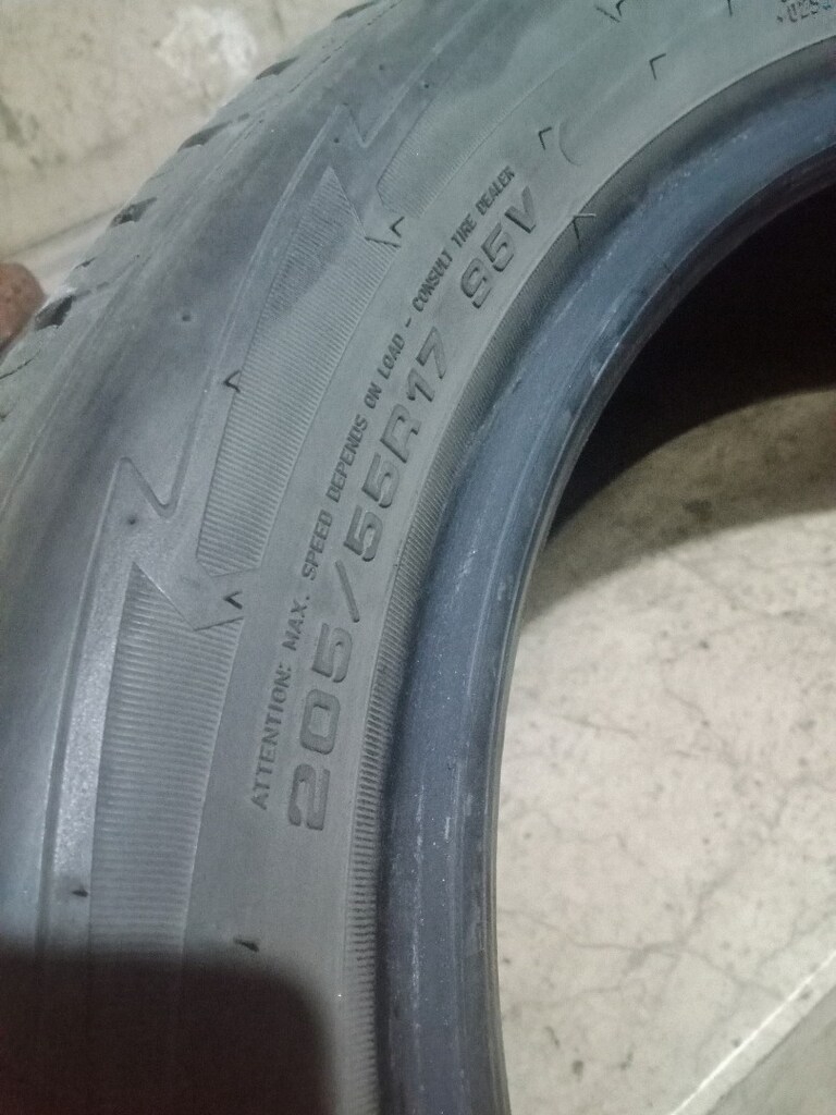 205/55 R17 4 adet kişlik Goodyear Marka - 2