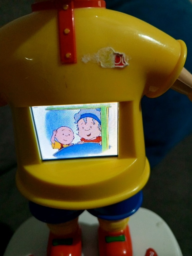 Caillou çizgi film oyuncağı - 8