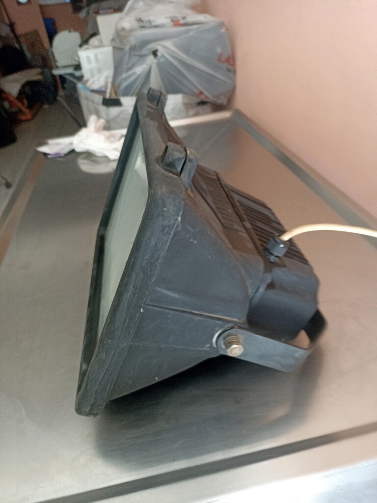 Projektör - 3