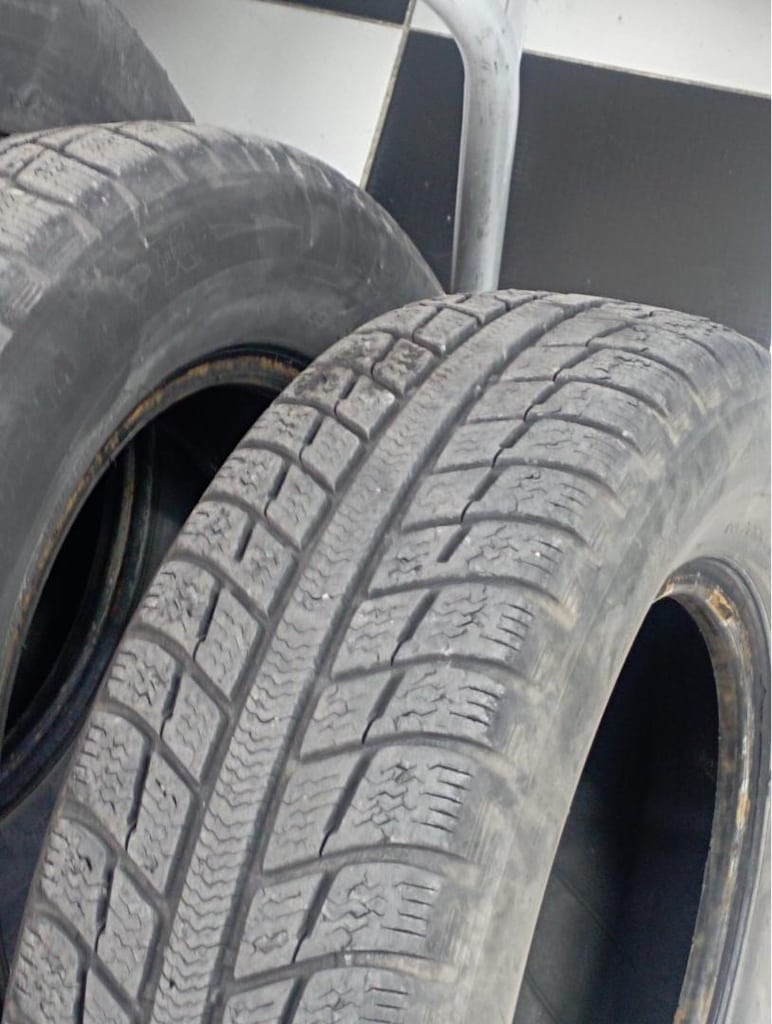 Kışlık Çıkma Michelin Lastik 185/70/14 - 2