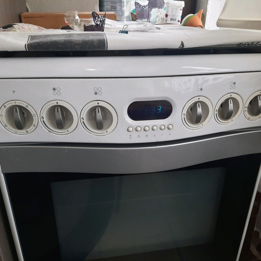 Arçelik 9541 Multifonksiyonlu Fırın ve Ocak – Çalışır Durumda - 7