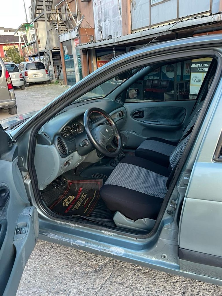 Renault Megane - 6