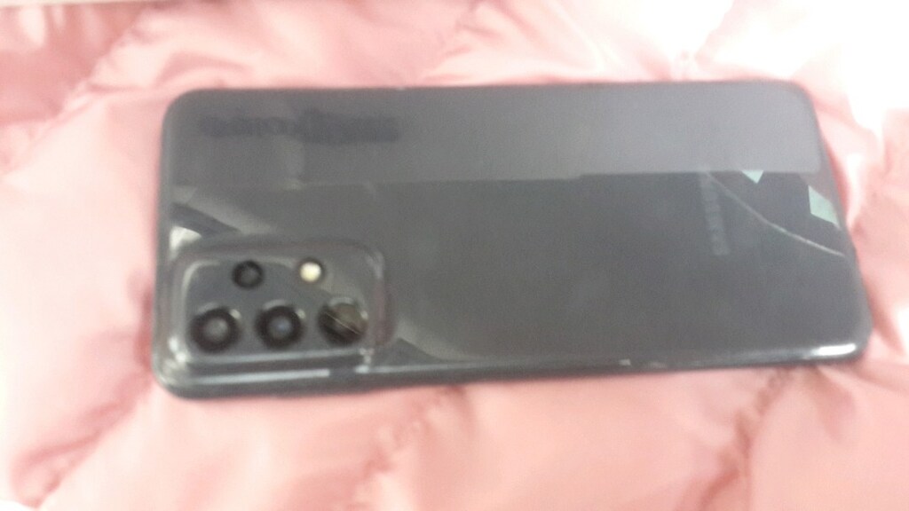 Samsung a23 rem4 128gb hafızası masa üstüne su döküldü arzalı - 3