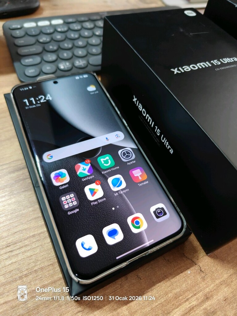 XiaoMi Mi 15 Ultra Global Server Kayıtlı 32/512 GB 8 Gen 4 120X 90W - 7