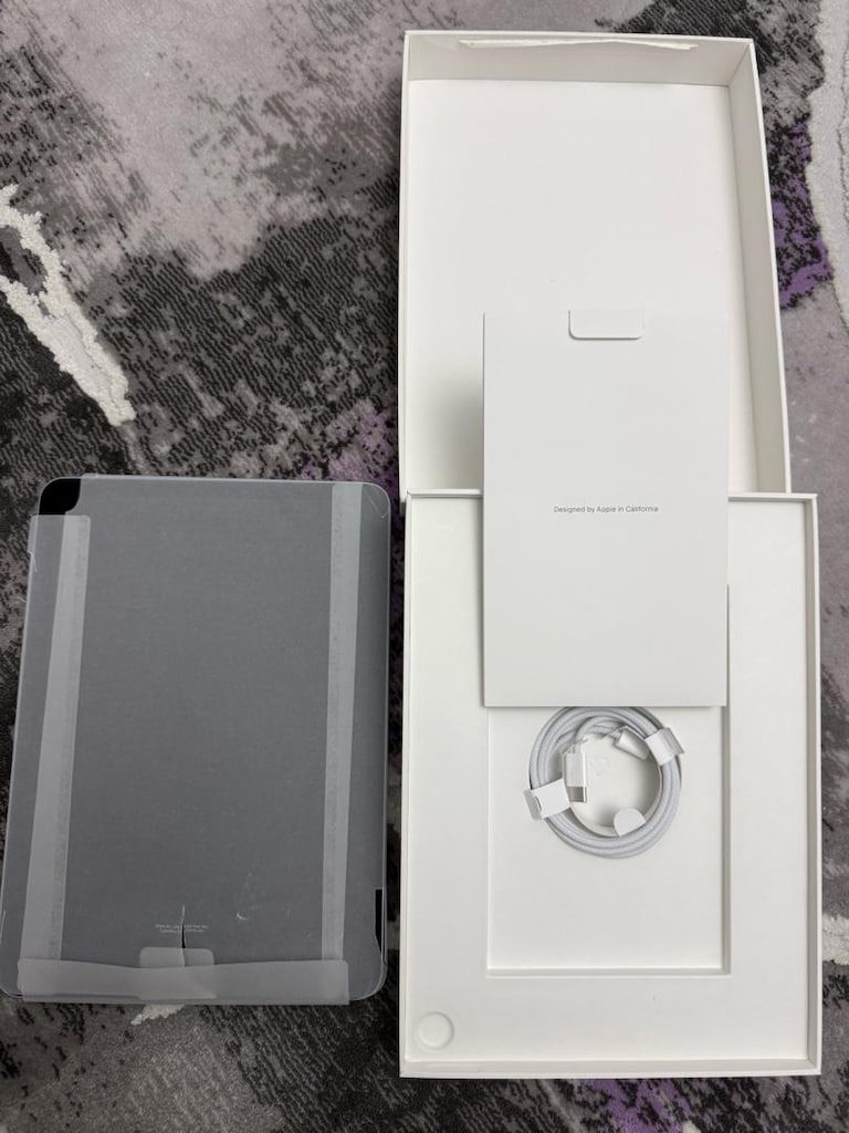 HİÇ AÇILMAMIŞ APPLE TÜRKİYE GARANTİLİ IPAD AİR M3 İŞLEMCİ 256GB - 2