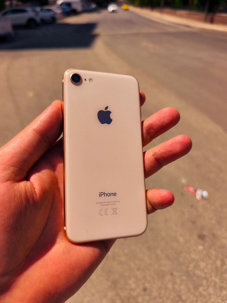 İPHONE 8 64 GB TR - 3