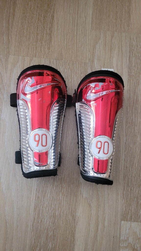 nike tekmelik koruyucu
