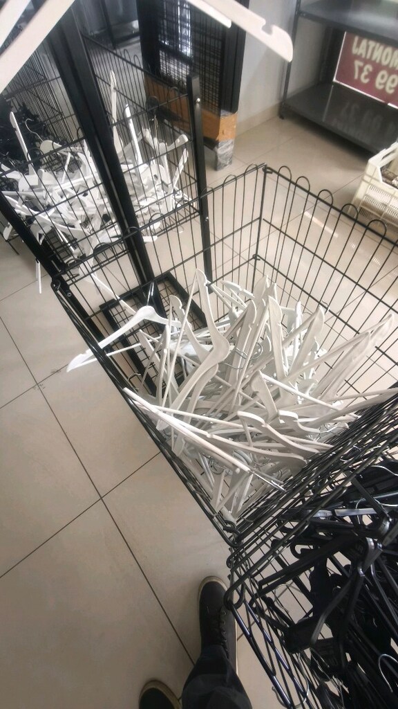 plastik askılık ikinci el aksilik Anadolu yakası ikinci el elbise askı - 5