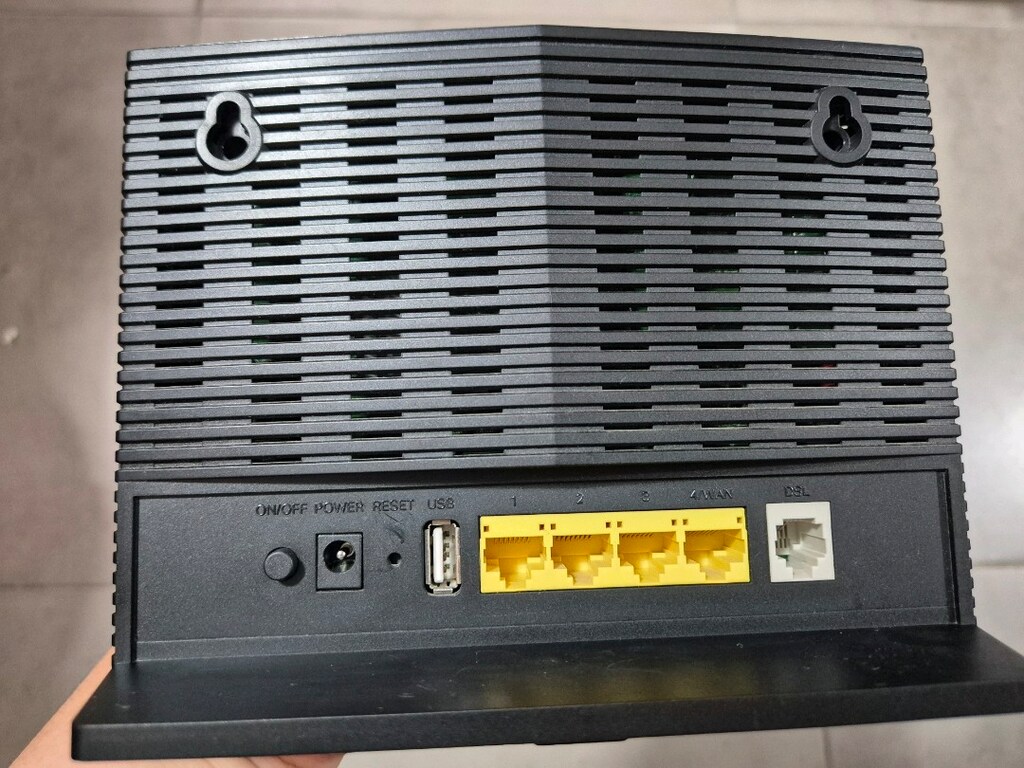 tp-link Model: VC220-G3u - 3