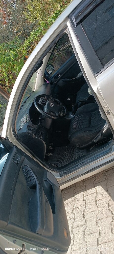 satılık temiz 2004 model Toyota Avensis - 6