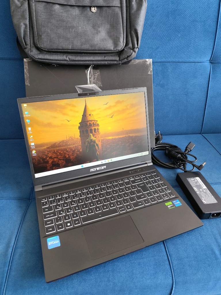 İ7 13.NESİL + 6 GB RTX 4050 + 16 GB RAM+ 512 SSD - 3