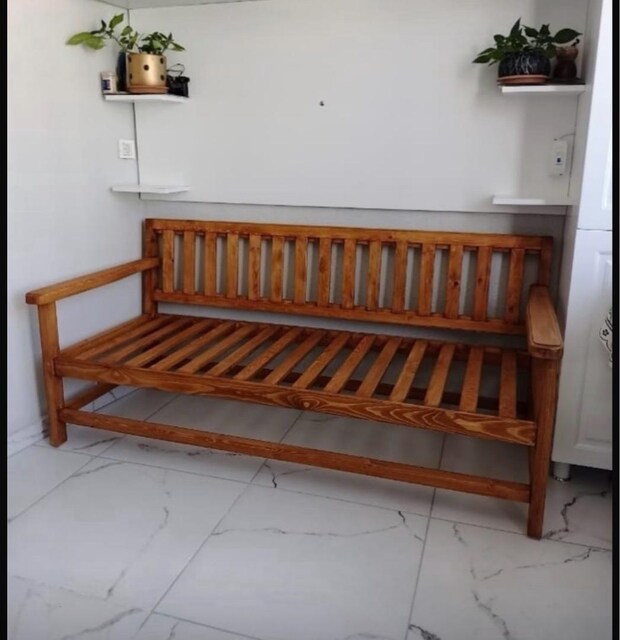 BALKON KOLTUĞU