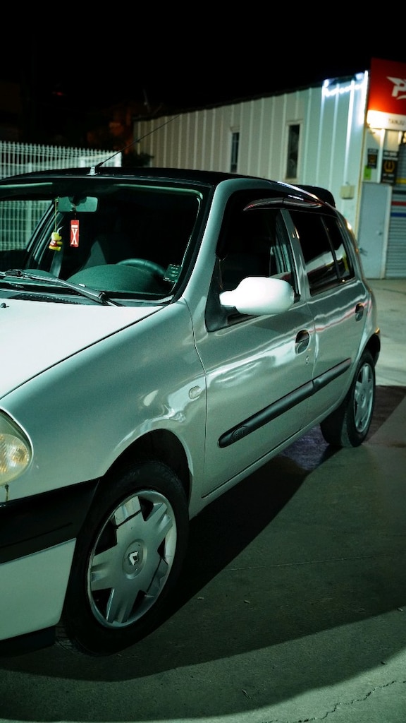 RENAULT CLİO 2 RXT 2000 MODEL 1.6 BAKIMLARI YENİ YAPILDI - 6