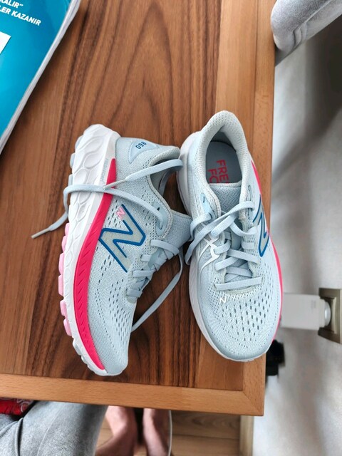 New Balance Hiç giyilmedi hediye geldi olmadı.