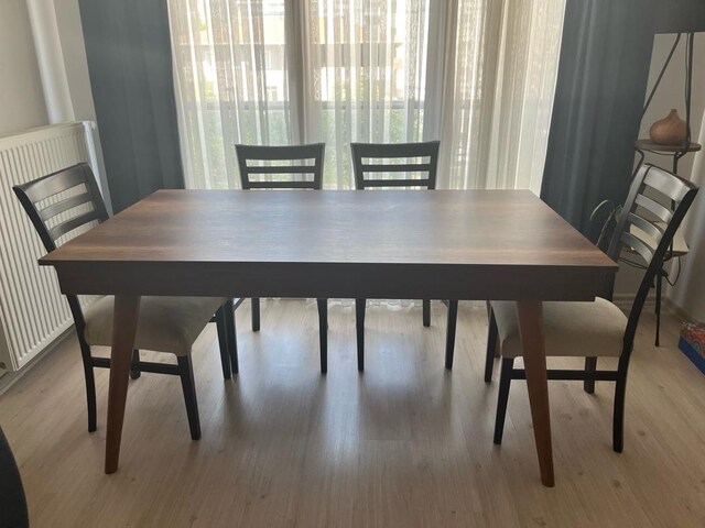 Açılır Yemek Masası + 4 Sandalye
