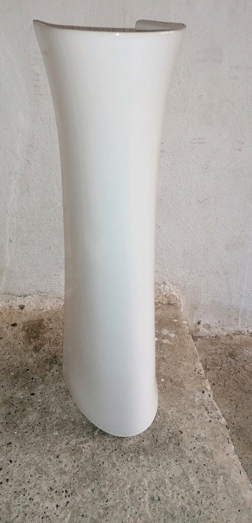 Lavabo tașı boyları duvara gelen tarafın boyu 50cm dir. eni 40 cm dir. - 8