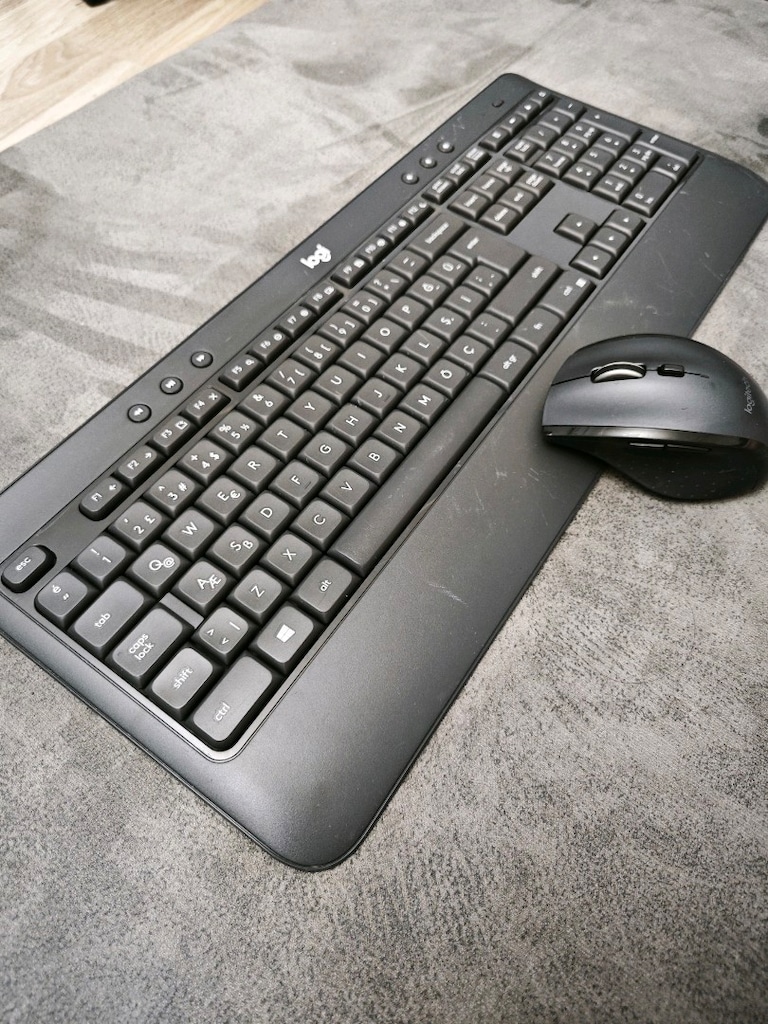 Logitech K540 Klayve ve Mouse Seti - 3