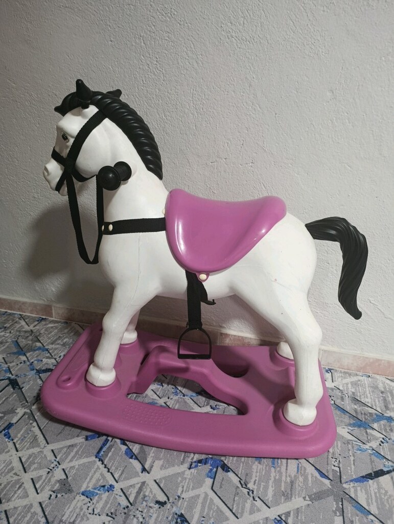 sallanan büyük at - 2