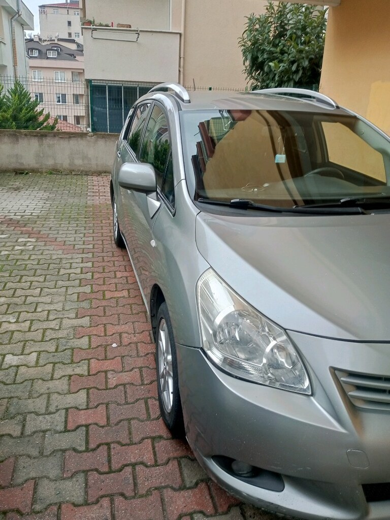 Toyota Verso elegant - 11