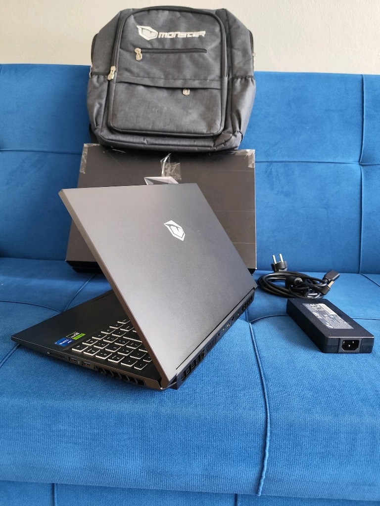 MONSTER ABRA OYUN ÇİZİM LAPTOP - İ7 13700H + RTX 4050 + 16 GB + SSD - 6