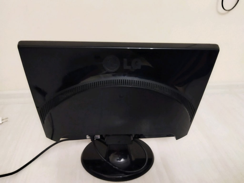 LG SORUNSUZ DOKUNMATİK TÜŞLÜ - 8
