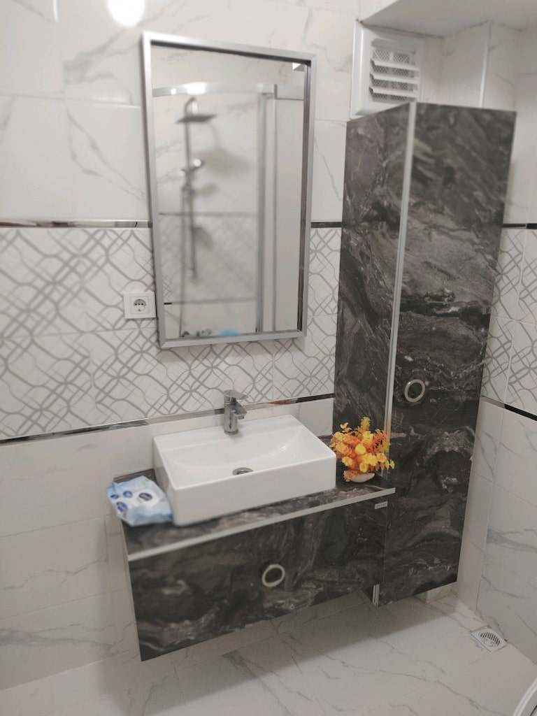 Banyo Dolabı Kopmle Takım Sıfır Ayarında - 6