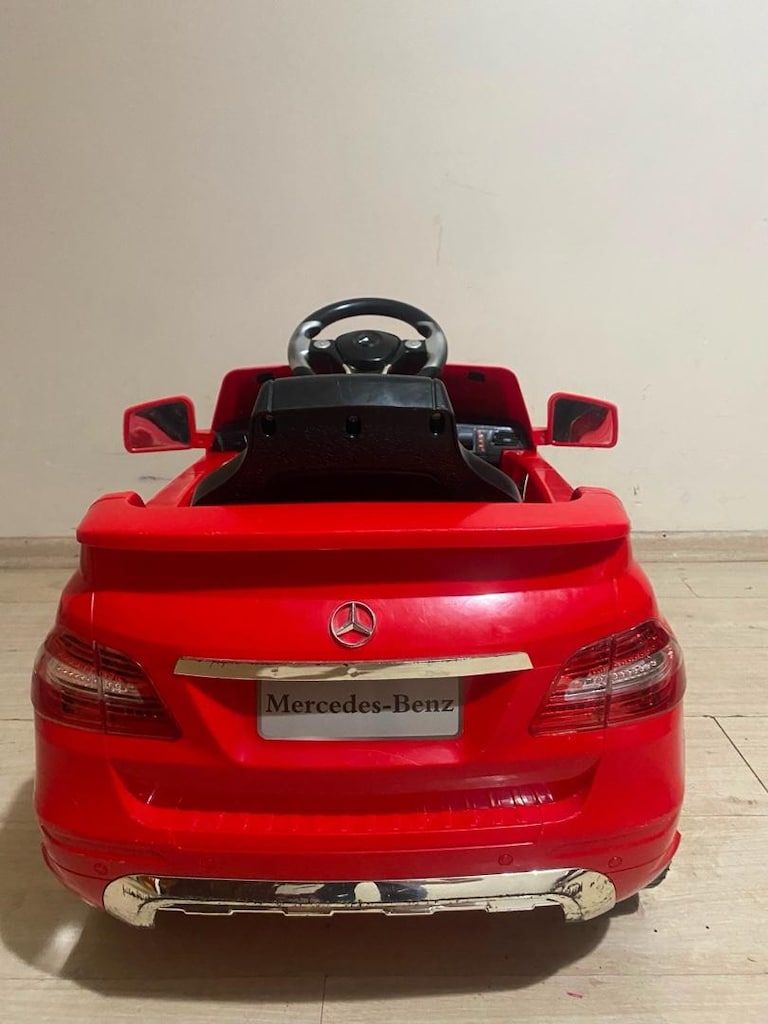 MERCEDES **LİSANSLI** Akülü Araba - 8