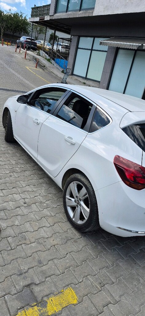 OPEL ASTRA SPORT - 5