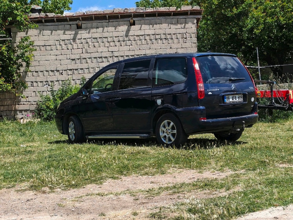 Hatasız boyasız orjinal gümrük girişli Citroën C8 - 9