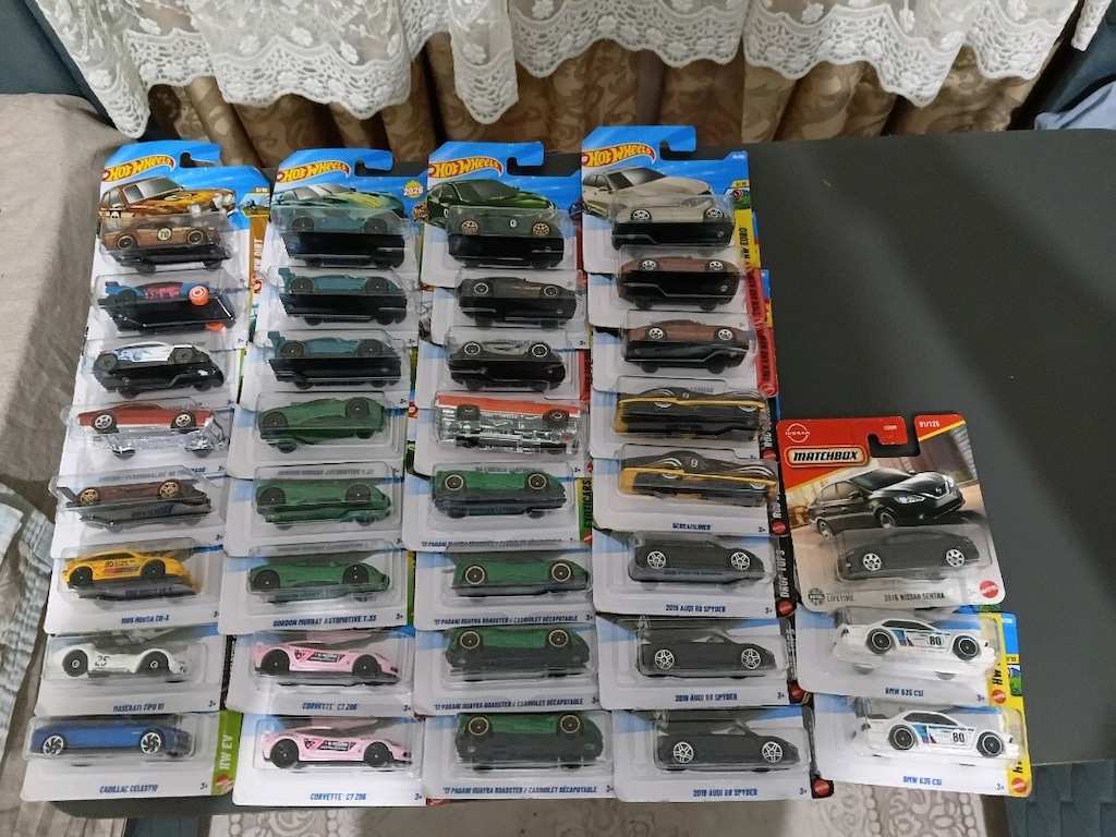 hot wheels arabalar