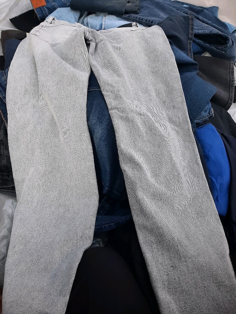 zara mavinin kot pantolonu - 3