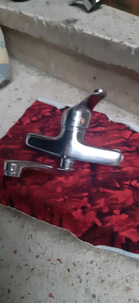 AÇKAPA BANYO BATARYASI