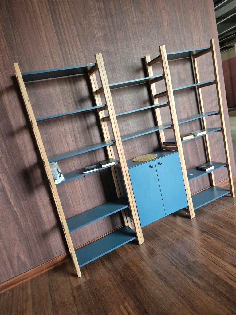 AĞAÇ KİTAPLIK - 4