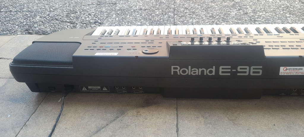 Roland E 96 Intelligent Keyboard - 26000 TL - 8