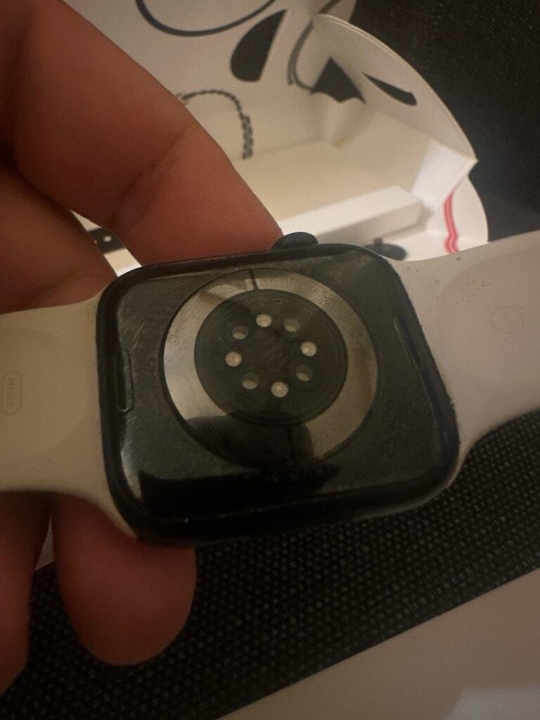 apple watch - 4
