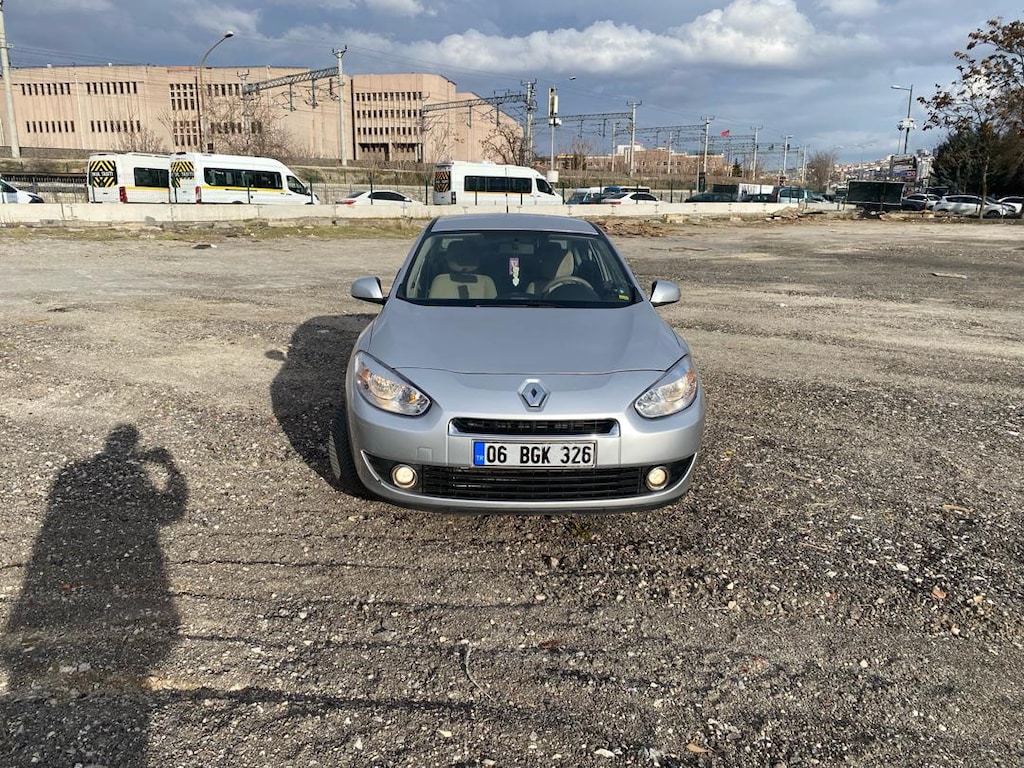 RENAULT FLUENCE extreme 1.5 dcı 110 luk otomatik - 7