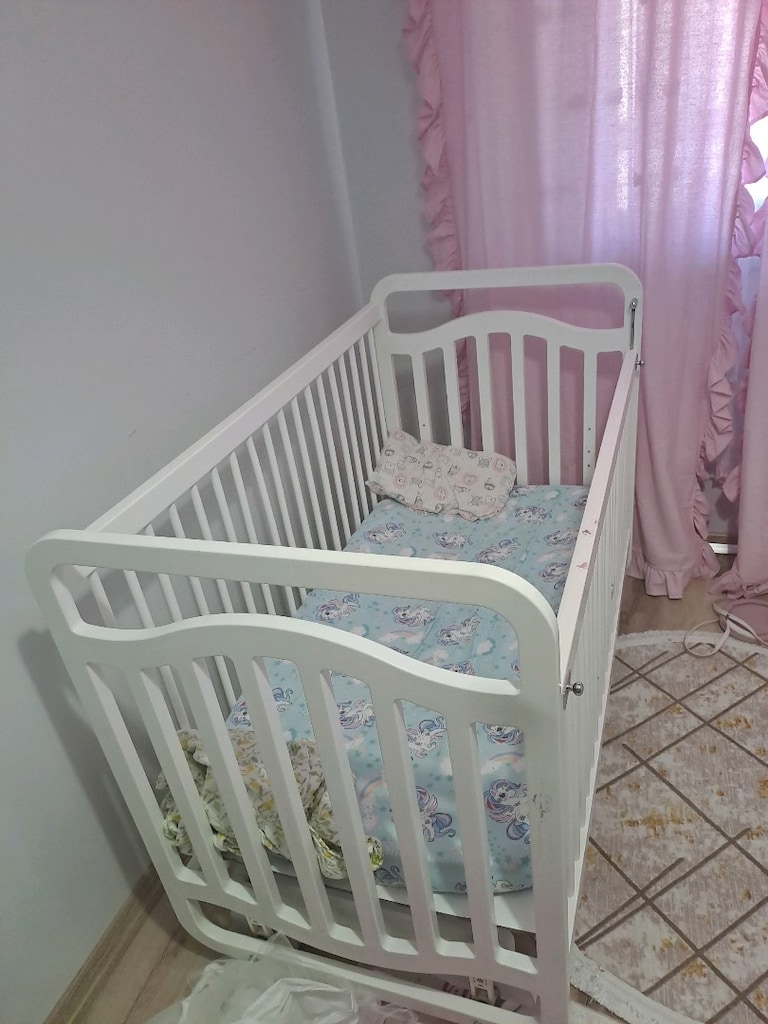 Temiz Kullanılmış Ahşap Sallanır Bebek Beşiği + Yatak Dahil - 3
