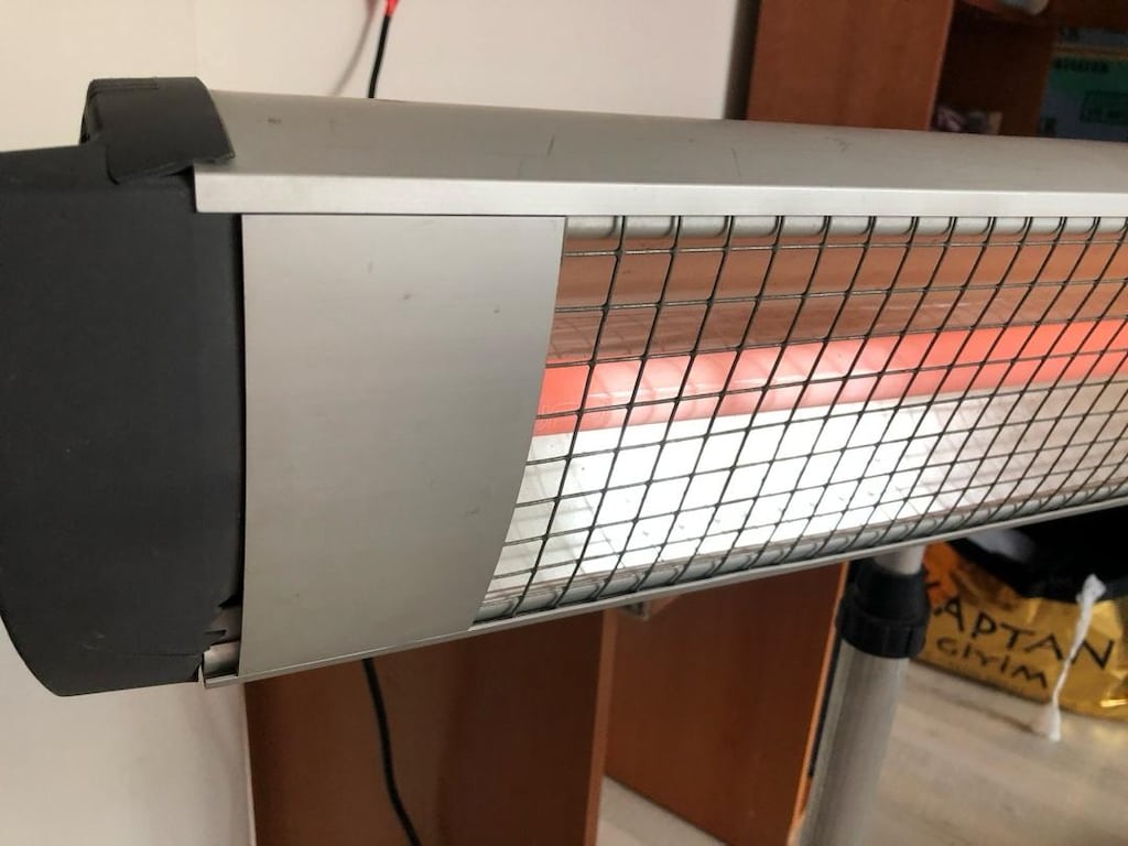 Ufo Marka Termostatlı Ayaklı Isıtıcı - 3