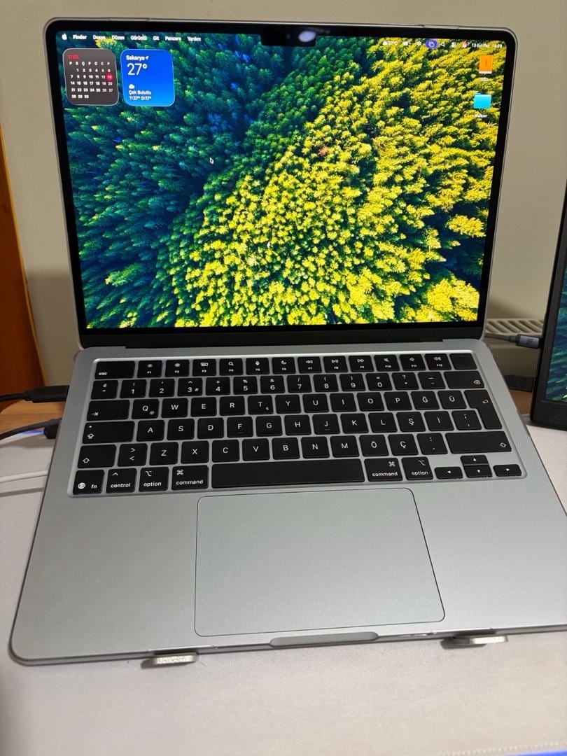 MacBook Air M4 - 12/256 Takasa açık. - 5