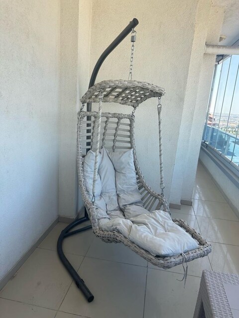 Rattan ayaklı balkon bahçe salıncağı